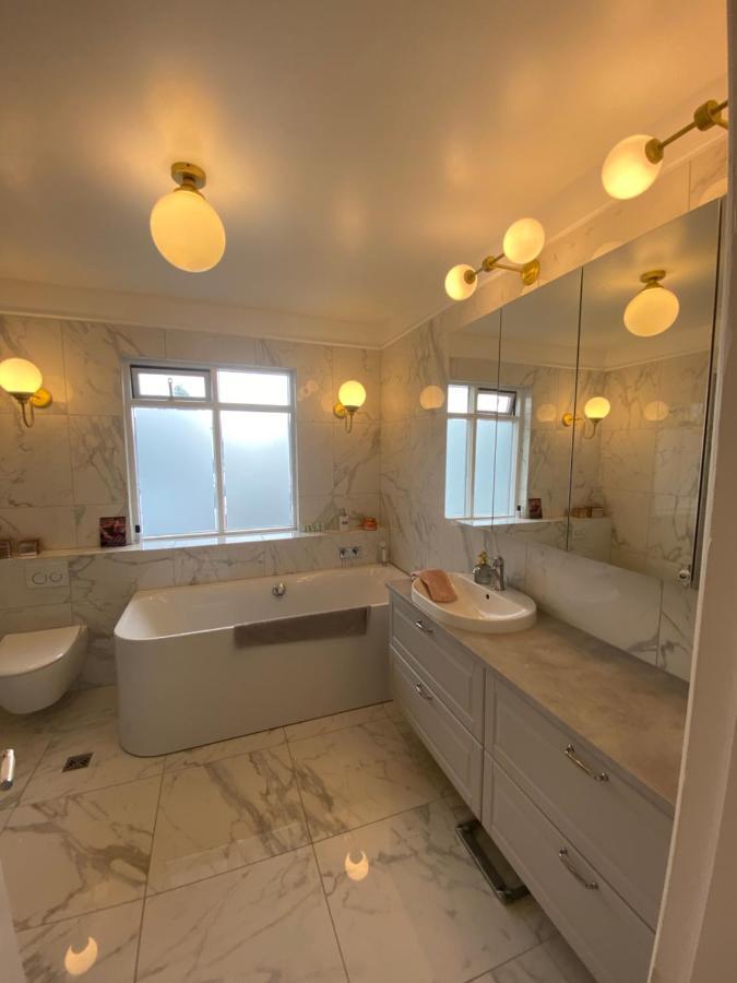 Casa Disa - Dreams, A Boutique Guesthouse In Reykjavik City'S Central Park And Botanical Garden In Laugardalur, Hot-Spring-Valley Ngoại thất bức ảnh
