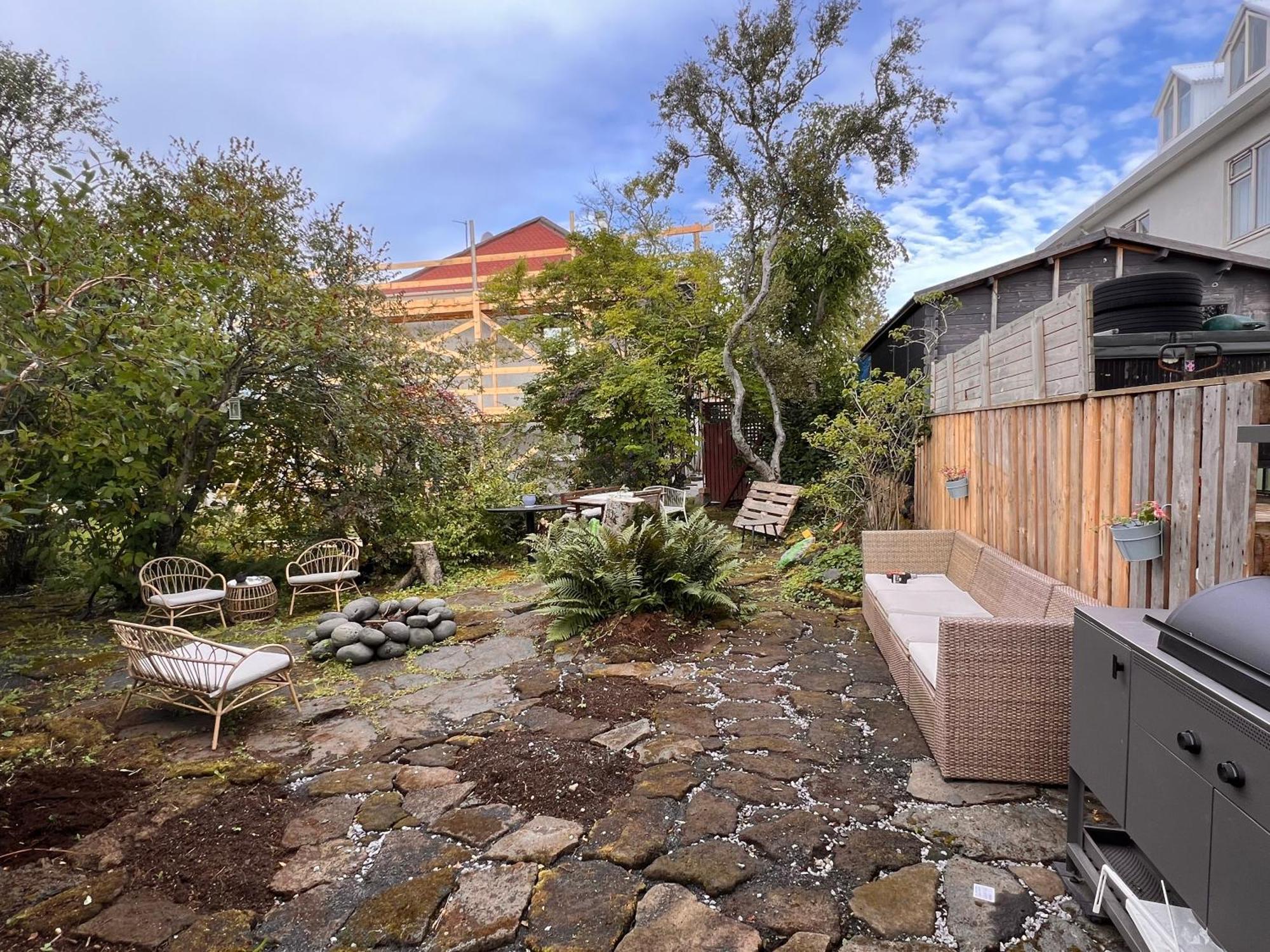 Casa Disa - Dreams, A Boutique Guesthouse In Reykjavik City'S Central Park And Botanical Garden In Laugardalur, Hot-Spring-Valley Ngoại thất bức ảnh